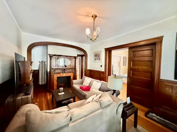 16 Kenwood St #1, Brookline, MA 02446