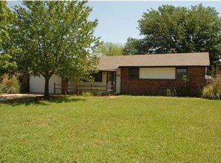 1646 N Timberline Dr, Rose Hill, KS 67133
