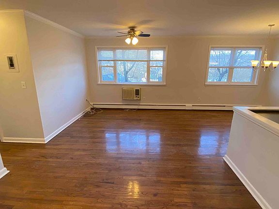 3rd image of 300 Claremont Ave #5C