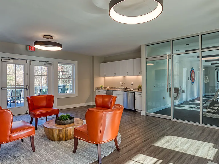 Millspring Commons Apartments and Townhomes — Photo 15