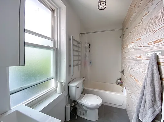 Rented by Nooklyn NYC LLC | media 13