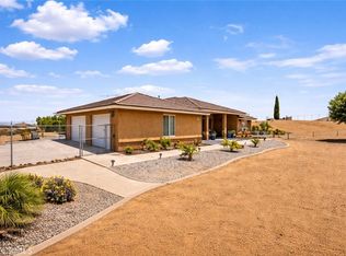 6797 Blue Rose Ln, Oak Hills, CA 92344