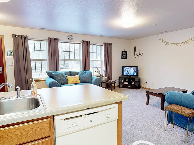 2309 Knapp St #204 — Photo 3