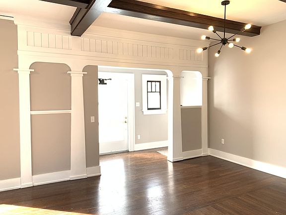 4th image of 211 E Franklin St #211
