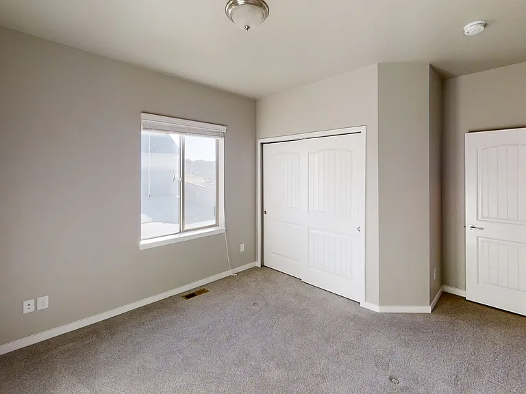 2041 Medici Ln — Photo 28