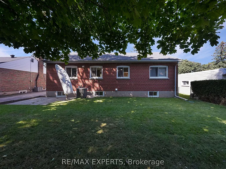 87 Eugenia St #LOWER — Photo 22