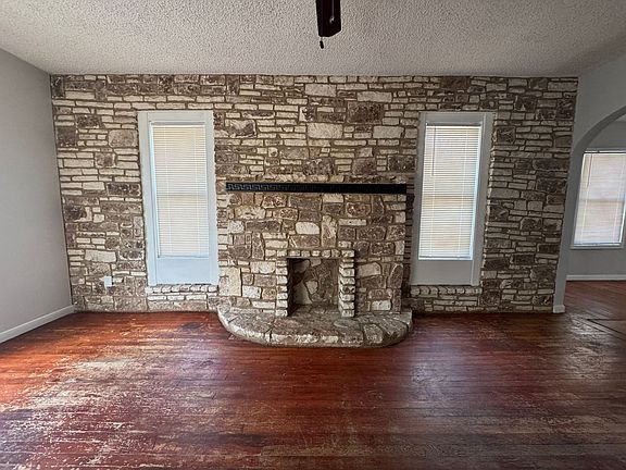 4th image of 315 Hermine Blvd