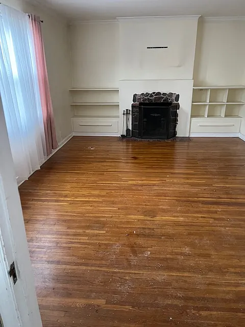 Living room with fireplace