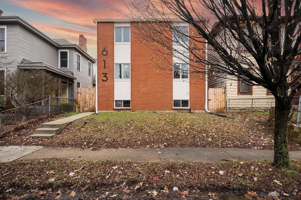 Building Photo - 613 S Champion Ave #F