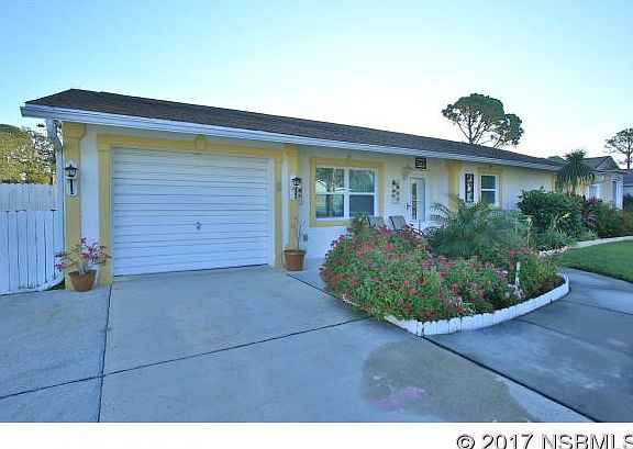4th image of 2717 Queen Palm Dr