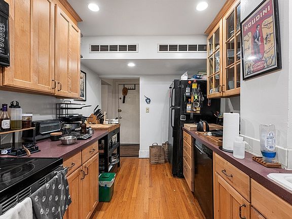 3rd image of 1834 Beacon St APT B1