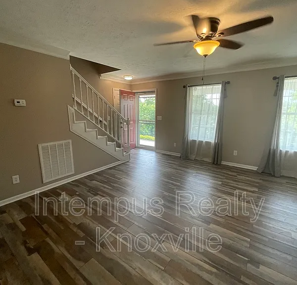 7728 Chapel Bend Dr — Photo 3