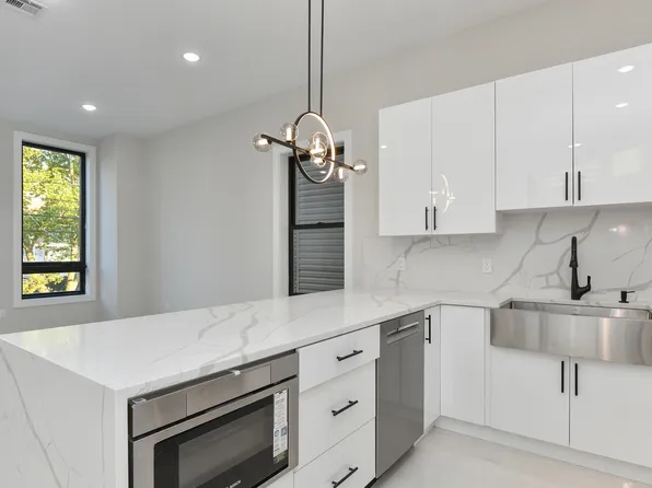 221 Columbia Avenue image 13 of 50