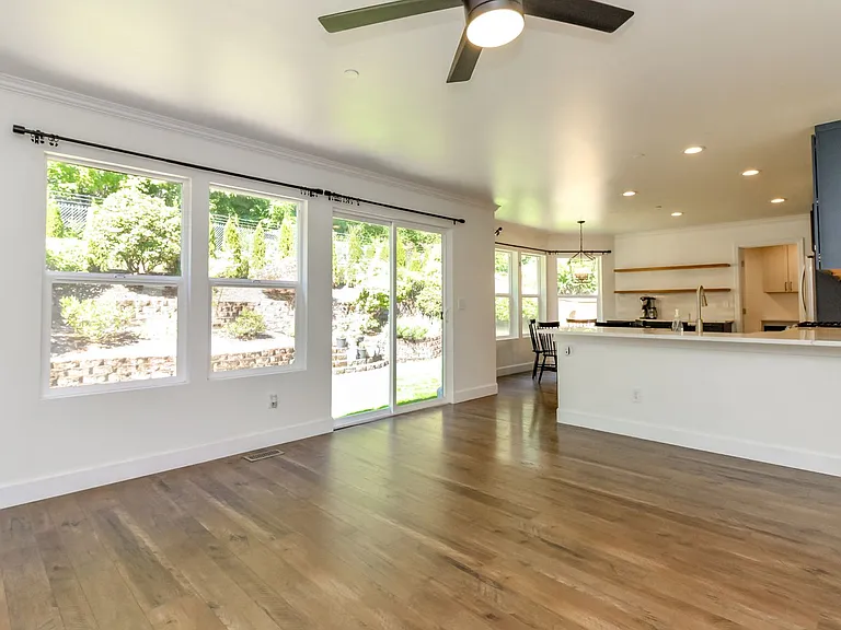 1661 Jensen Ave — Photo 16