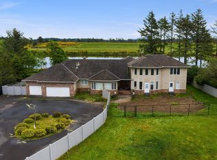 89617 Lakeside Ct, Warrenton, OR 97146