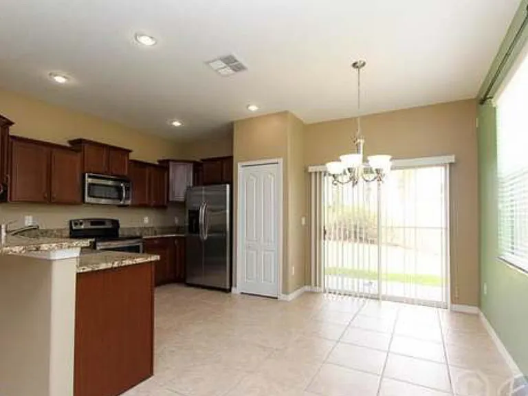 2609 Lantern Hill Ave — Photo 6