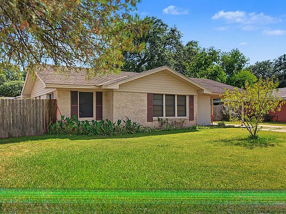 3rd image of 2604 Rosedale Pl