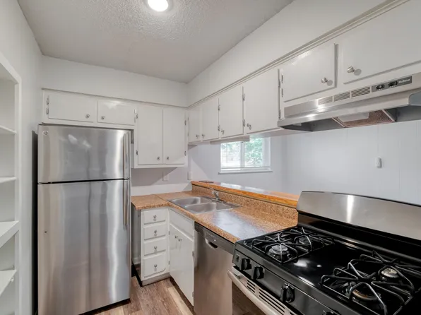 5210 Joe Sayers Ave APT E, Austin, TX 78756