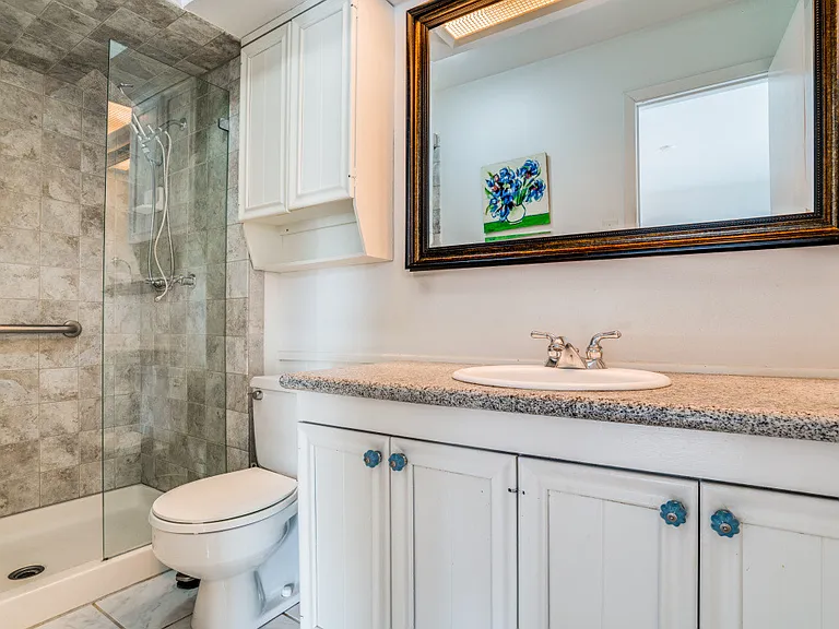 12511 Cedar Bend Dr — Photo 22
