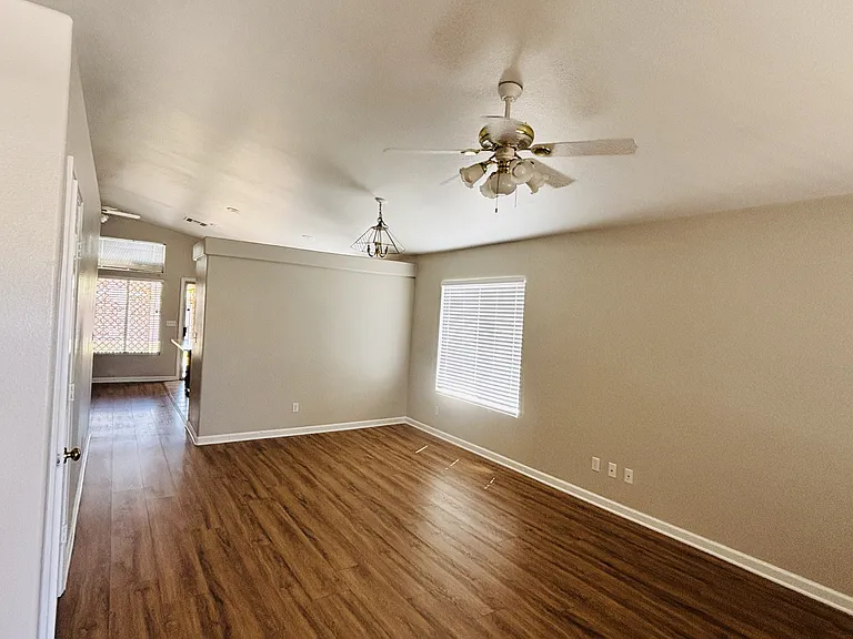 6577 Sweetzer Way — Photo 5