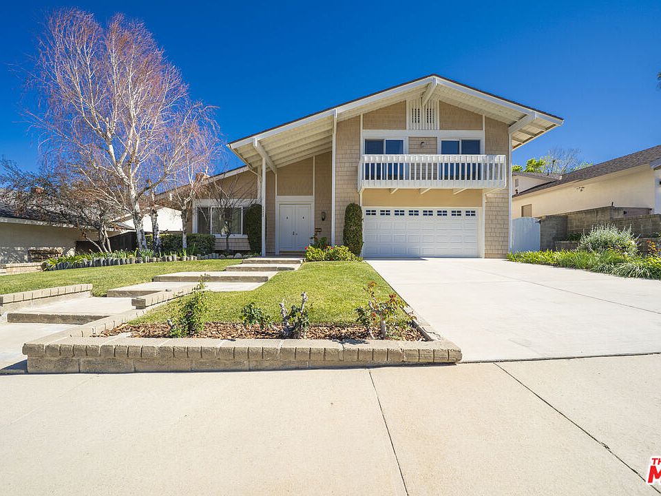 1st image of 24086 Avenida Crescenta