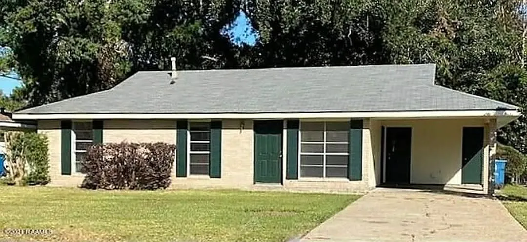 3 bed, 1188 sqft, $1,500 — Photo 1