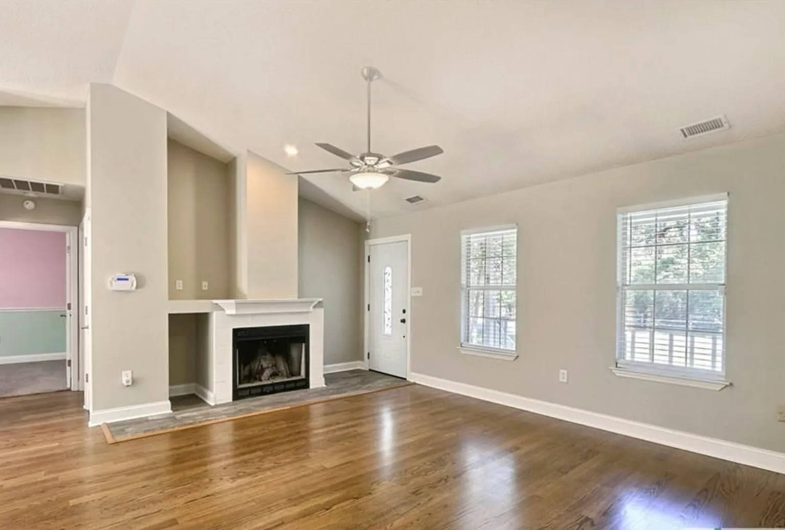 4 bed, 1538 sqft, $3,000 — Photo 2