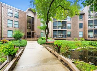 8441 Irwin Rd APT 106, Bloomington, MN 55437