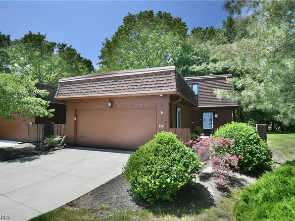 19268 Heather Ln #B-9-4, Strongsville, OH 44149