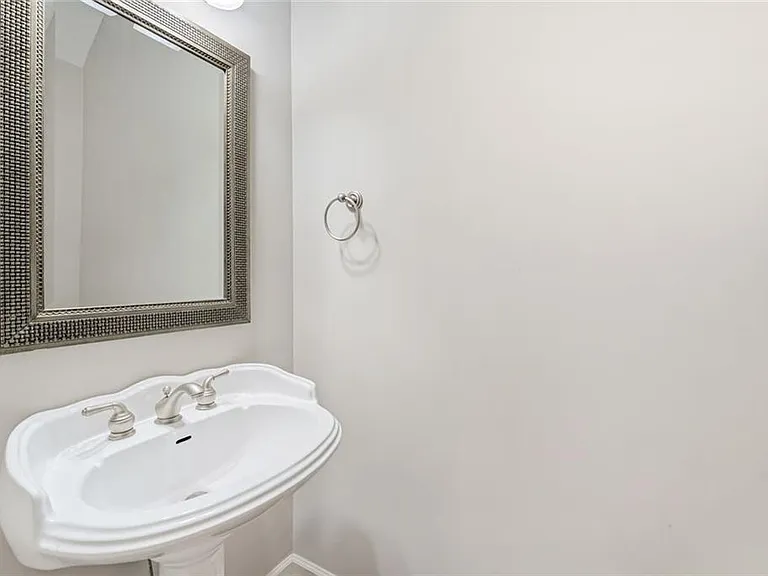 7508 Portbury Park Ln — Photo 16