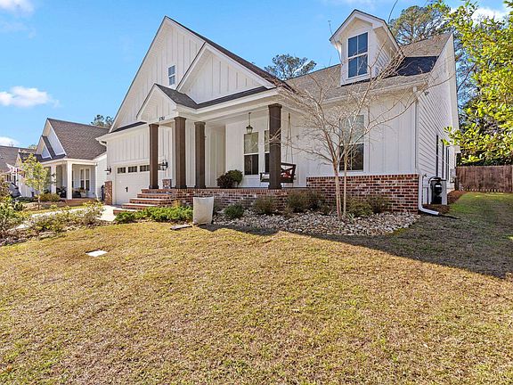 4th image of 5761 Village Ridge Ln