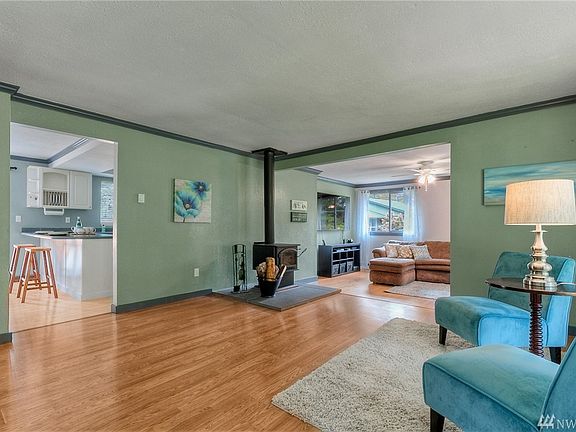 3rd image of 44525 SE 146th St