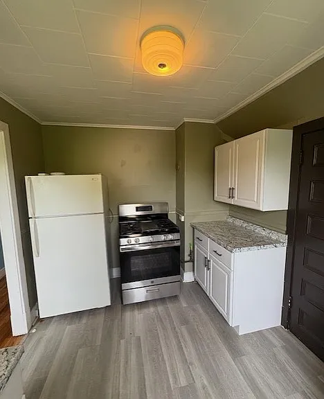 203 Bridge St #3 — Photo 5