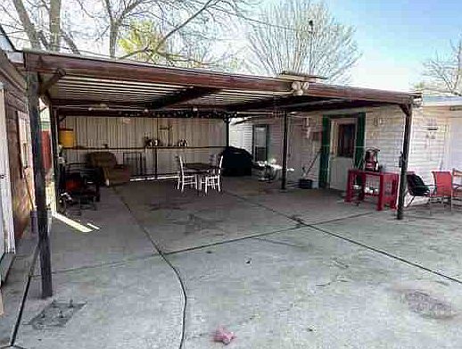 2nd image of 1410 Burke Dr