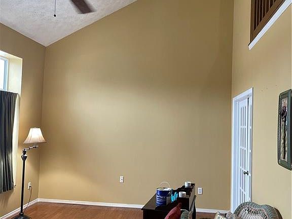 2nd image of 331 Meadowgrove Dr