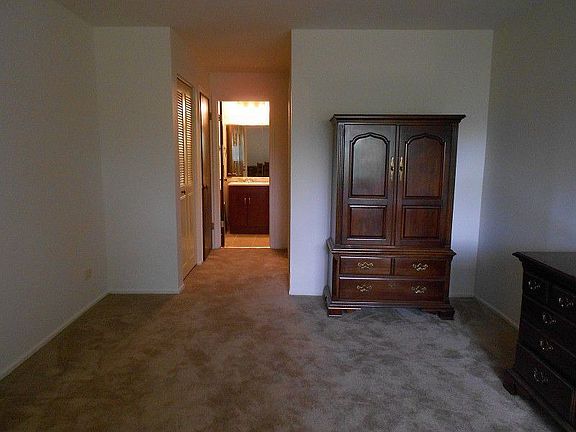 4th image of 3350 Carriage Way Dr #417
