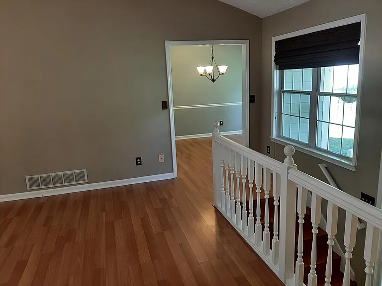 411 Hearthstone Way — Photo 23