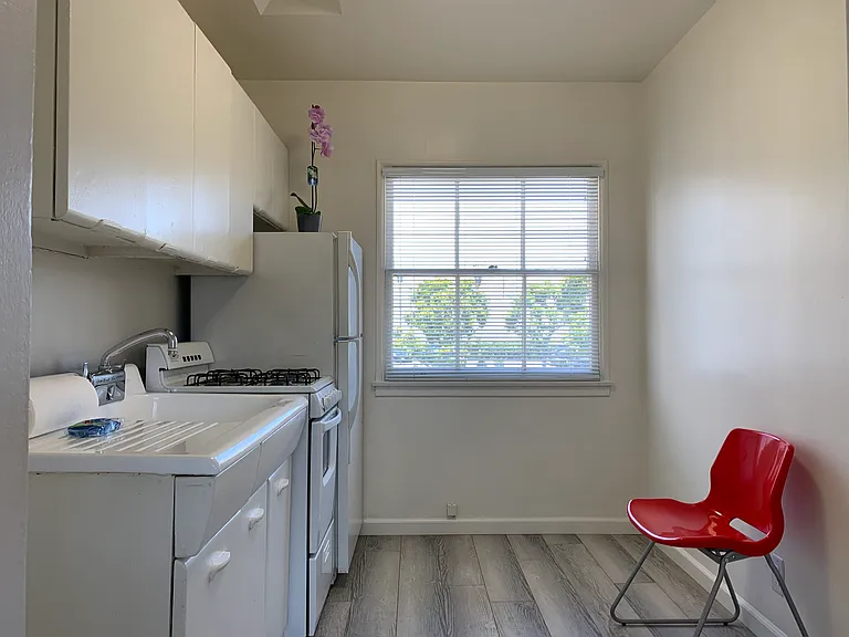 3871 Watseka Ave #14 — Photo 3