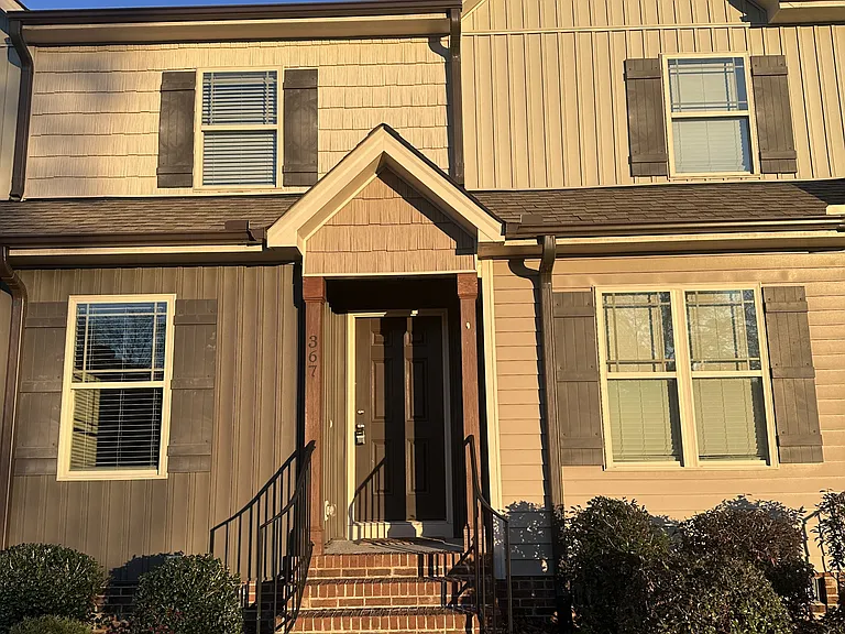 367 S Church St — Photo 1