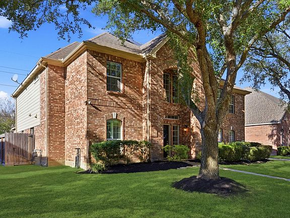 3rd image of 2806 Shadow Canyon Ln