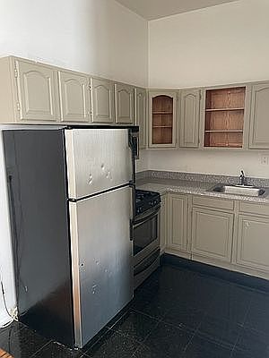 3rd image of 121 Avenue D #4F