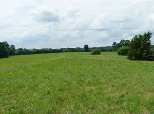 1 Jockey Rd, White Bluff, TN 37187