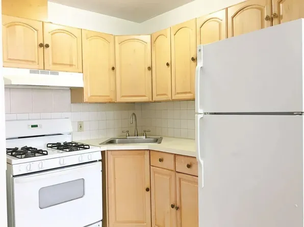 112 Vanderveer Street image 8 of 10