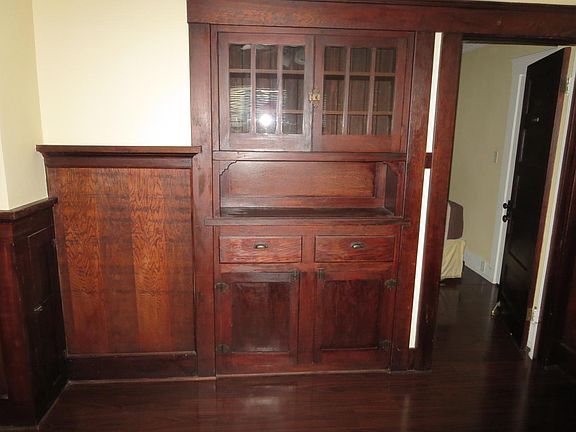 Dinning room built-in