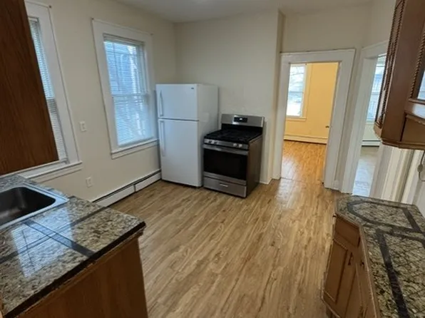433 Lanza Ave APT 3, Garfield, NJ 07026