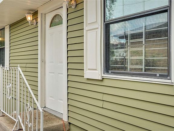 3rd image of 4329 Pauger St