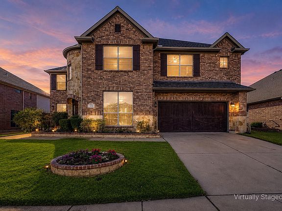 2nd image of 403 Sodbury Ct