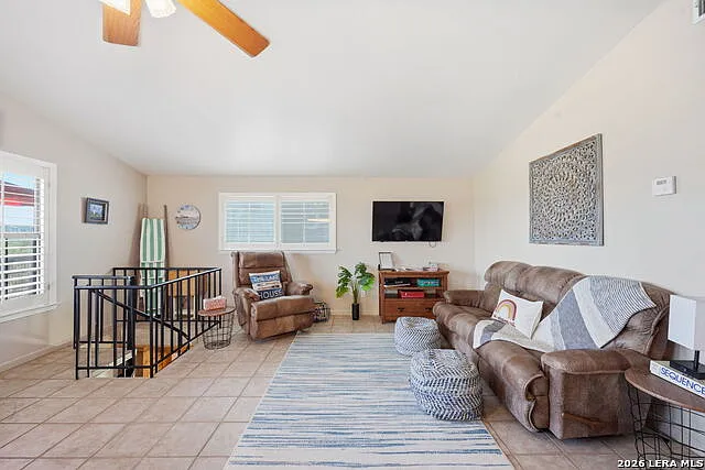 2681 Lakeview Dr — Photo 5