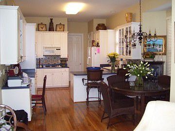 http://www.propertyboss.net/CustomerImages/SWEYER_71385/media/Properties/602%20Wild%20Dunes%20Circle/zsmall_100_6198.jpg