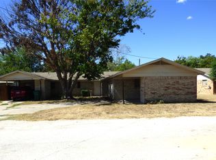905/907 Gilmer St, Eastland, TX 76448